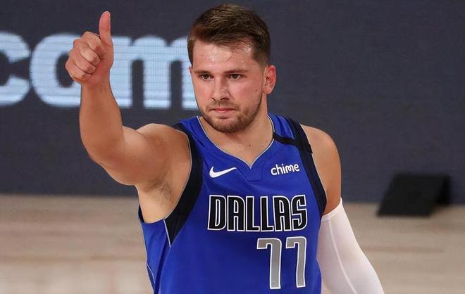 也有单兵作 也有单兵作