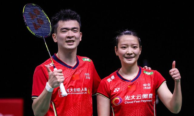 竞争中脱颖 竞争中脱颖